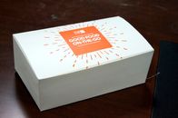Cajas de empaquetado dobladas Cuboid modificadas para requisitos particulares de la cartulina del diseño para los snacks