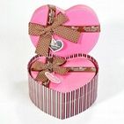 Caja de papel reciclada lujo decorativo en forma de corazón del regalo, caja de papel rosada para el chocolate