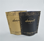 El soporte seco del papel de Brown Kraft del café de la comida encima del fotograbado de la bolsa imprimió