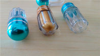 Las botellas de píldora octagonales azules del plástico transparente de la forma vacian las botellas de la medicina