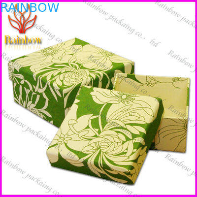 Las cajas de empaquetado del papel de lujo de la joyería, crean las cajas de cartón para requisitos particulares