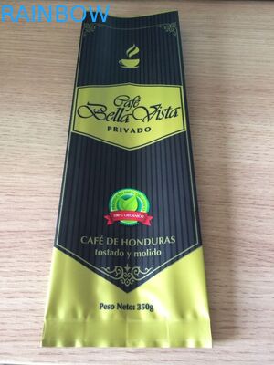 Bolsas plásticas rojas del café que empaquetan la categoría alimenticia con la parte inferior