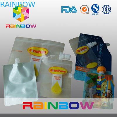 El papel de aluminio se levanta la bolsa del canalón con el agujero de la mano para el empaquetado del detergente para ropa