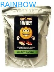 El oro se levanta la bolsa llena brillante de la hoja de la impresión que empaqueta con la cremallera