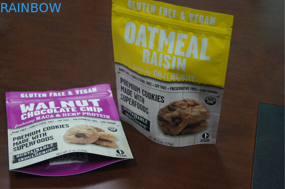 El bocado plástico de la categoría alimenticia que empaqueta Doypack con el Ziplock adentro crea para requisitos particulares