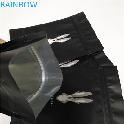 Las películas negras mates del acondicionamiento de los alimentos se levantan el logotipo de encargo de los bolsos de café con la cremallera superior