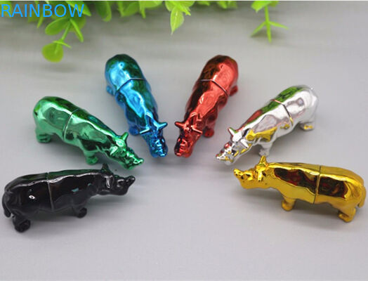 El varón realiza durante toda la noche la ensenada de la caja de papel revestida y del plástico de la exhibición loca de 69 del rinoceronte 7 del efecto de la tarjeta 3D de la píldora tarjetas de la cápsula