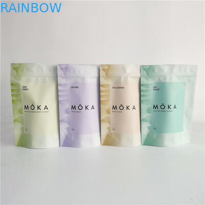 Levántese el bolso de empaquetado del exfoliante corporal Ziplock de la bolsa para la sal de baño con la hoja dentro