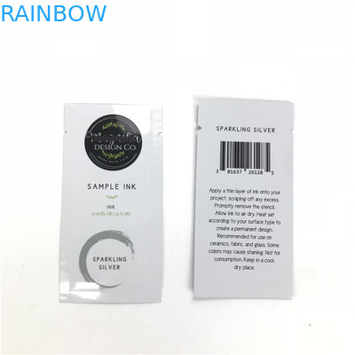 La pequeña bolsa disponible modificada para requisitos particulares de la muestra para el lado facial del suero tres del ojo de la despedregadora selló la bolsita para los productos de maquillaje