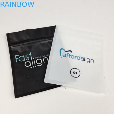 Envase para el cuidado de los dientes con cremallera