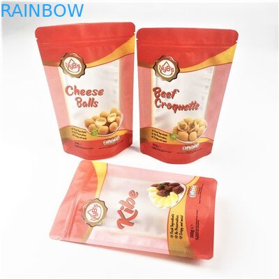 Bolsa de embalaje de alimentos para mascotas con trozos de comida para animales