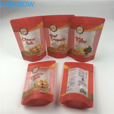 Bolsa de embalaje de alimentos para mascotas con trozos de comida para animales