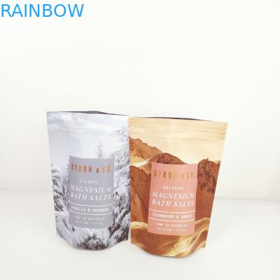 Almacenamiento de alimentos ecológicos para mascotas en colores CMYK