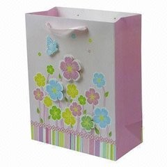 Delicado impresa bolsa de papel de impresión colorida rosada fresca de Hnadle de la flor para el regalo