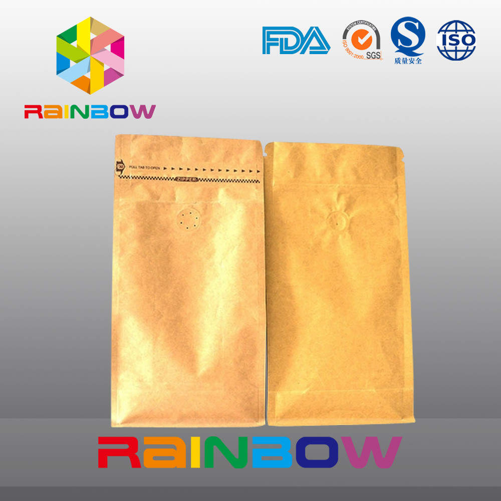 El escudete inferior se levanta los bolsos ziplock para el café que empaqueta con la válvula