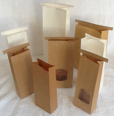 Brown modificó las bolsas de papel para requisitos particulares con la bolsa de la ventana delantera/de papel de Kraft con el lazo de la lata