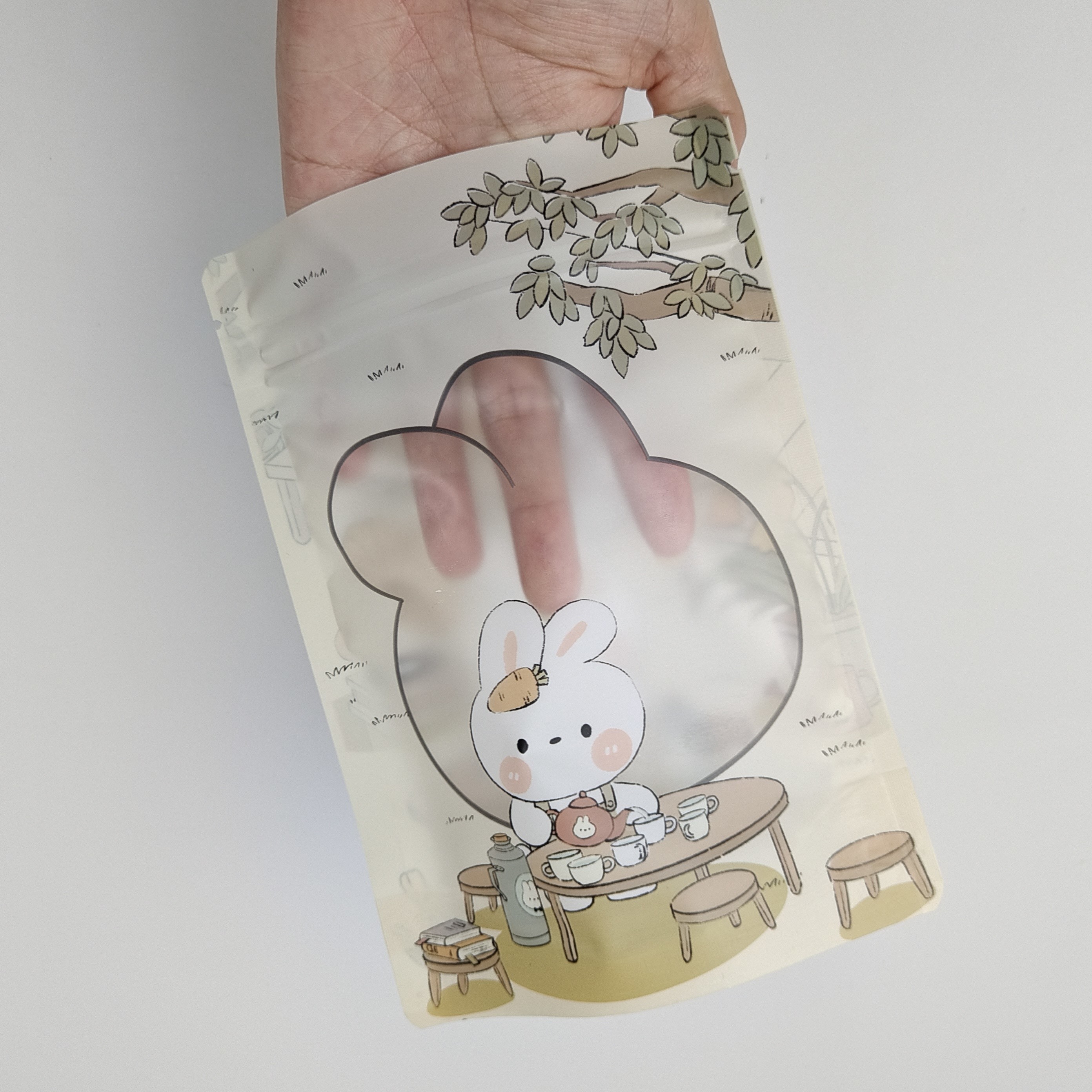 Sello térmico de plástico impreso a medida Almacenamiento de alimentos para mascotas Bolsas de cierre con cremallera Bolsas de pie Bolsa de 250 g Bolsas de Mylar a prueba de olor reabribles