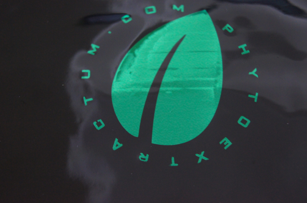 Incienso herbario delantero claro que empaqueta el logotipo de encargo reciclable para la licencia del tabaco