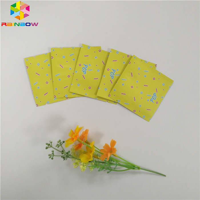 Bolsa de la hoja de la categoría alimenticia que empaqueta el bolso plano de la cremallera del sello lateral de Mylar tres para la cápsula del té del bocado