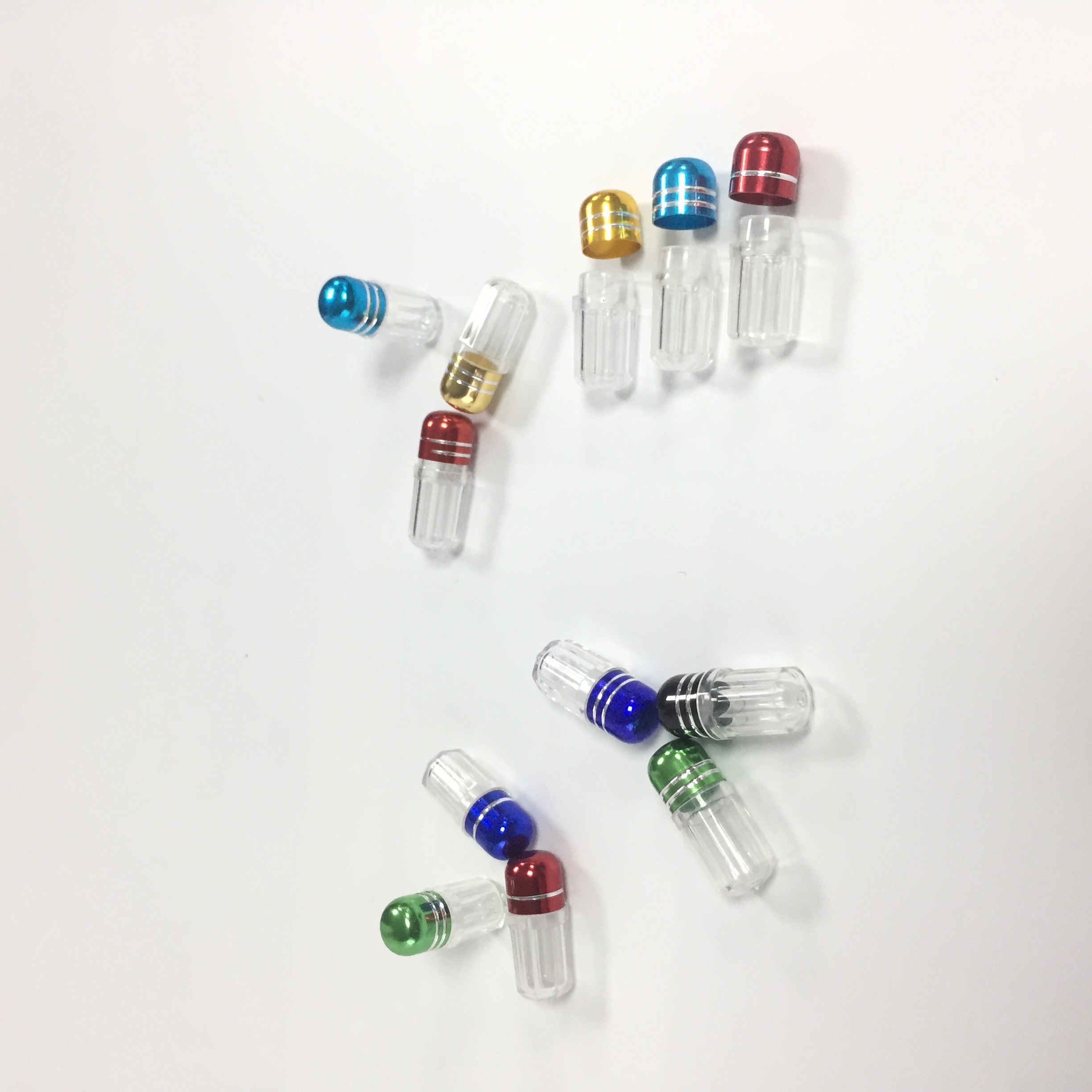 Envase plástico PP de las botellas de píldora de la cápsula del suplemento material con el casquillo del metal