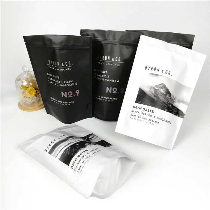 el 100% recicla el soporte ziplock de los bolsos de mylar del logotipo de la hoja negra mate que se puede volver a sellar de encargo biodegradable de las galletas encima de la bolsa