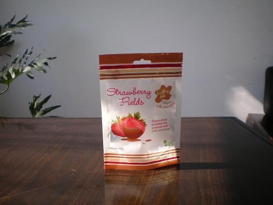 el ANIMAL DOMÉSTICO 130mic/el AL/NY/PE se levanta los bolsos inferiores del escudete con la trampa del fotograbado impresa